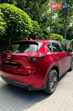 Внедорожник / Кроссовер Mazda CX-5 2018 в 