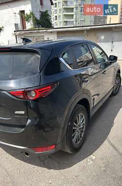 Внедорожник / Кроссовер Mazda CX-5 2018 в 