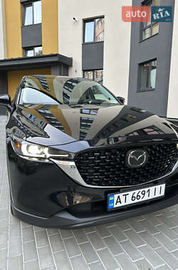 Позашляховик / Кросовер Mazda CX-5 2022 в 
