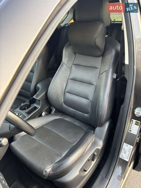 Внедорожник / Кроссовер Mazda CX-5 2016 в Запорожье
