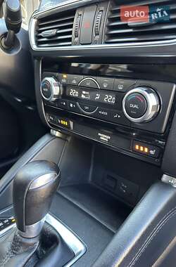 Внедорожник / Кроссовер Mazda CX-5 2015 в 