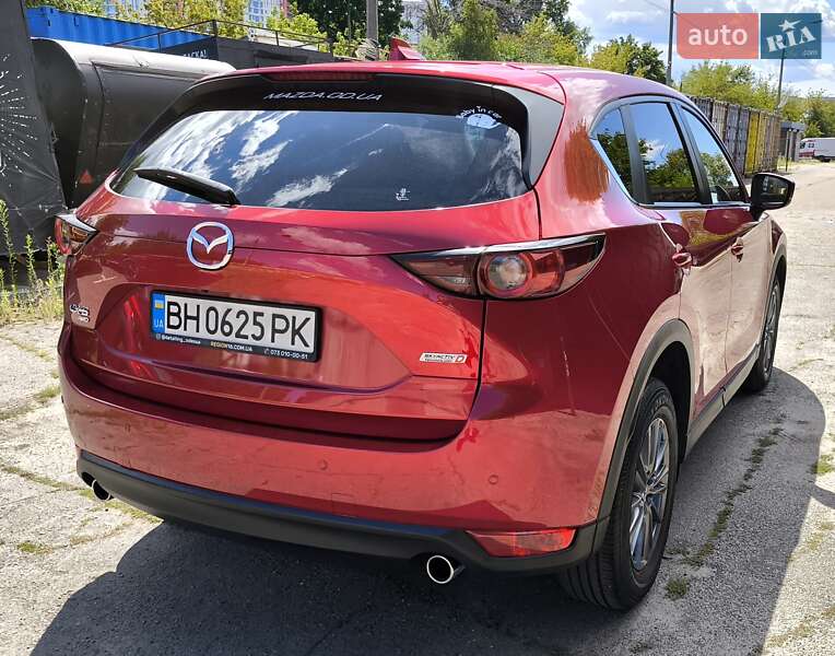 Внедорожник / Кроссовер Mazda CX-5 2017 в Киеве