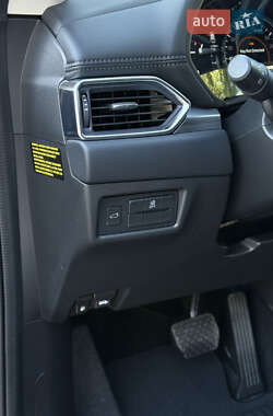 Внедорожник / Кроссовер Mazda CX-5 2023 в 
