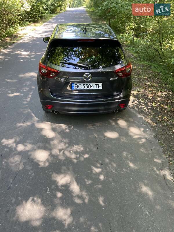 Внедорожник / Кроссовер Mazda CX-5 2016 в Новояворовске