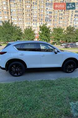Внедорожник / Кроссовер Mazda CX-5 2023 в 