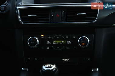 Внедорожник / Кроссовер Mazda CX-5 2015 в 
