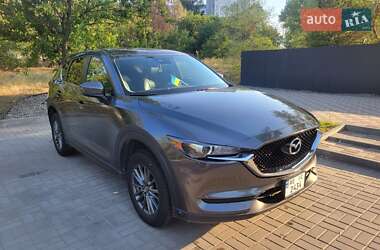 Внедорожник / Кроссовер Mazda CX-5 2017 в 