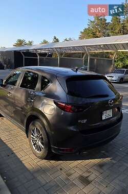 Внедорожник / Кроссовер Mazda CX-5 2017 в 