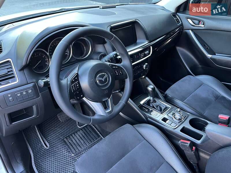 Внедорожник / Кроссовер Mazda CX-5 2015 в Казатине