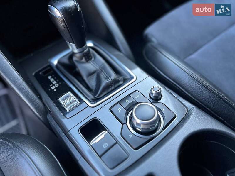 Внедорожник / Кроссовер Mazda CX-5 2015 в Казатине