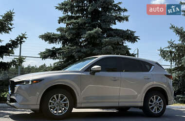 Внедорожник / Кроссовер Mazda CX-5 2023 в 
