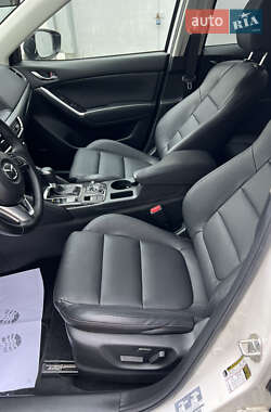 Внедорожник / Кроссовер Mazda CX-5 2016 в 