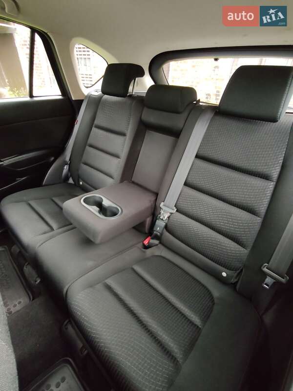 Внедорожник / Кроссовер Mazda CX-5 2014 в Нововолынске