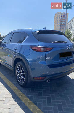 Внедорожник / Кроссовер Mazda CX-5 2017 в 