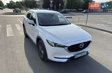 Позашляховик / Кросовер Mazda CX-5 2018 в 