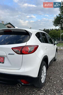 Позашляховик / Кросовер Mazda CX-5 2013 в 