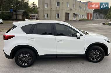 Позашляховик / Кросовер Mazda CX-5 2015 в 