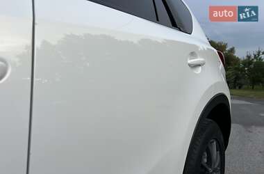 Позашляховик / Кросовер Mazda CX-5 2015 в 