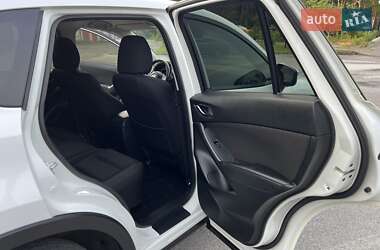 Позашляховик / Кросовер Mazda CX-5 2015 в 