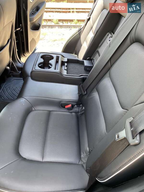 Внедорожник / Кроссовер Mazda CX-5 2024 в Чернигове