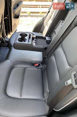 Позашляховик / Кросовер Mazda CX-5 2024 в 