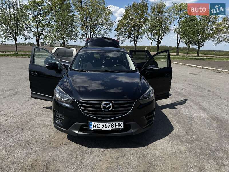 Позашляховик / Кросовер Mazda CX-5 2015 в Володимирі