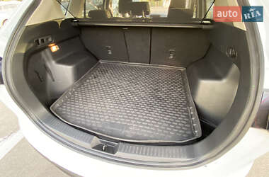 Позашляховик / Кросовер Mazda CX-5 2014 в 