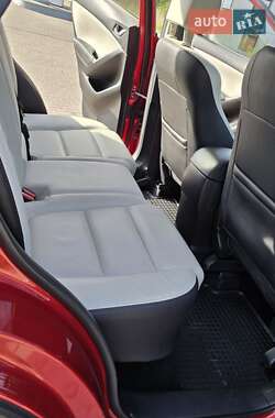 Внедорожник / Кроссовер Mazda CX-5 2015 в 