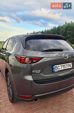 Внедорожник / Кроссовер Mazda CX-5 2017 в 