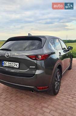 Внедорожник / Кроссовер Mazda CX-5 2017 в 