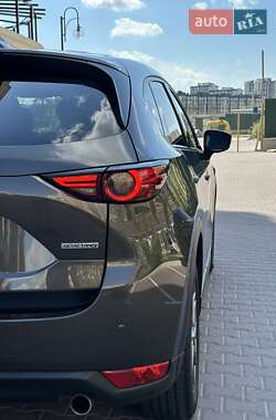 Позашляховик / Кросовер Mazda CX-5 2021 в 