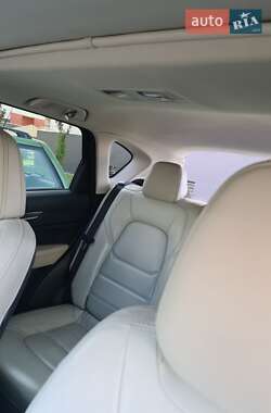 Внедорожник / Кроссовер Mazda CX-5 2017 в 