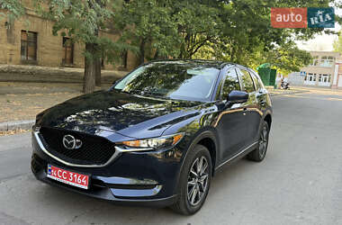 Позашляховик / Кросовер Mazda CX-5 2018 в 