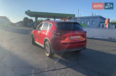 Позашляховик / Кросовер Mazda CX-5 2017 в 