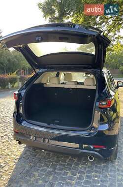 Позашляховик / Кросовер Mazda CX-5 2024 в 