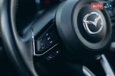 Позашляховик / Кросовер Mazda CX-5 2020 в 