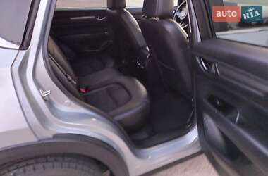 Позашляховик / Кросовер Mazda CX-5 2019 в 