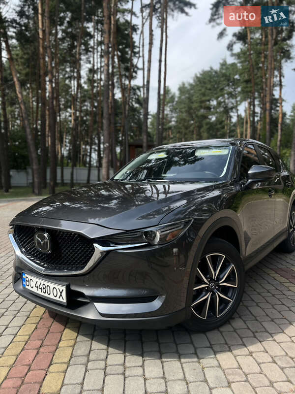 Позашляховик / Кросовер Mazda CX-5 2018 в 