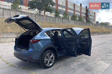 Позашляховик / Кросовер Mazda CX-5 2022 в 
