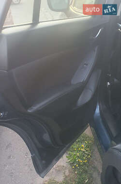Позашляховик / Кросовер Mazda CX-5 2015 в 