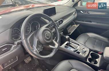 Позашляховик / Кросовер Mazda CX-5 2018 в 