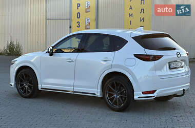 Позашляховик / Кросовер Mazda CX-5 2019 в 