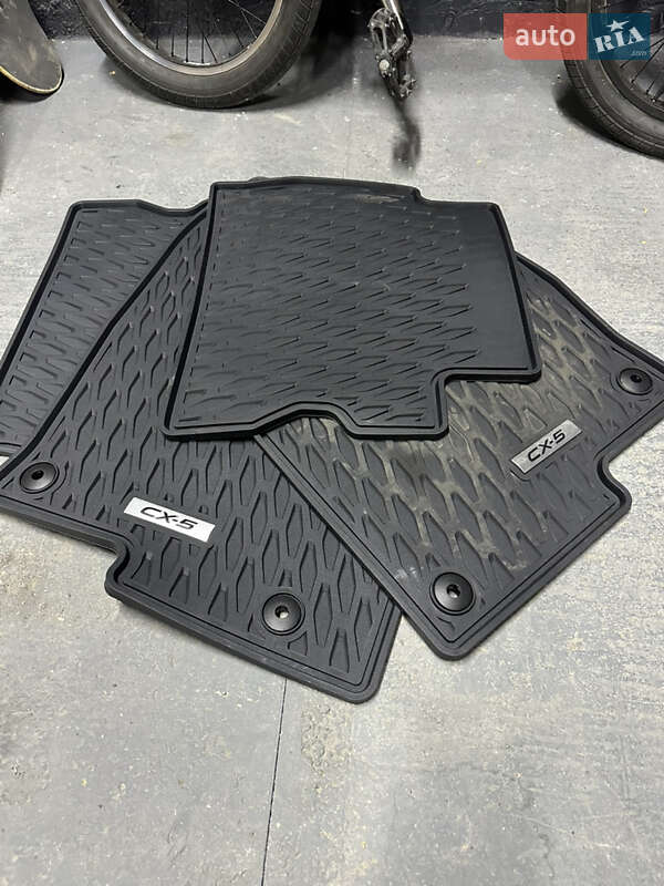 Внедорожник / Кроссовер Mazda CX-5 2019 в Черновцах