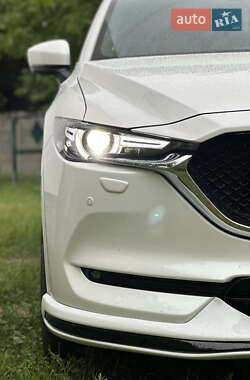 Позашляховик / Кросовер Mazda CX-5 2019 в 