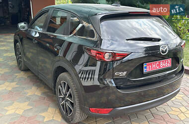 Позашляховик / Кросовер Mazda CX-5 2018 в 