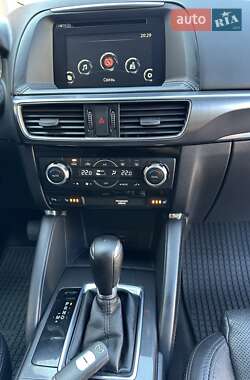 Внедорожник / Кроссовер Mazda CX-5 2015 в 