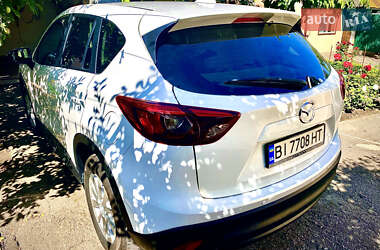 Позашляховик / Кросовер Mazda CX-5 2015 в 
