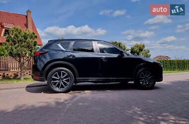 Позашляховик / Кросовер Mazda CX-5 2017 в 