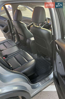 Внедорожник / Кроссовер Mazda CX-5 2012 в 