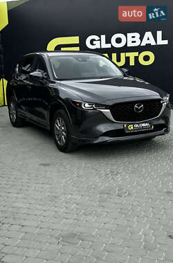 Позашляховик / Кросовер Mazda CX-5 2024 в 
